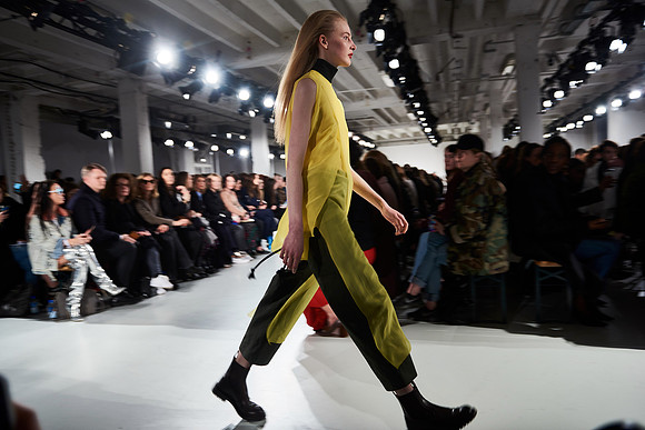Ports 1961 Catwalk